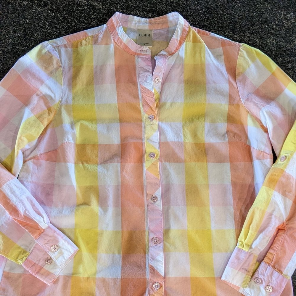 NWOT Lightweight long sleeve shirt